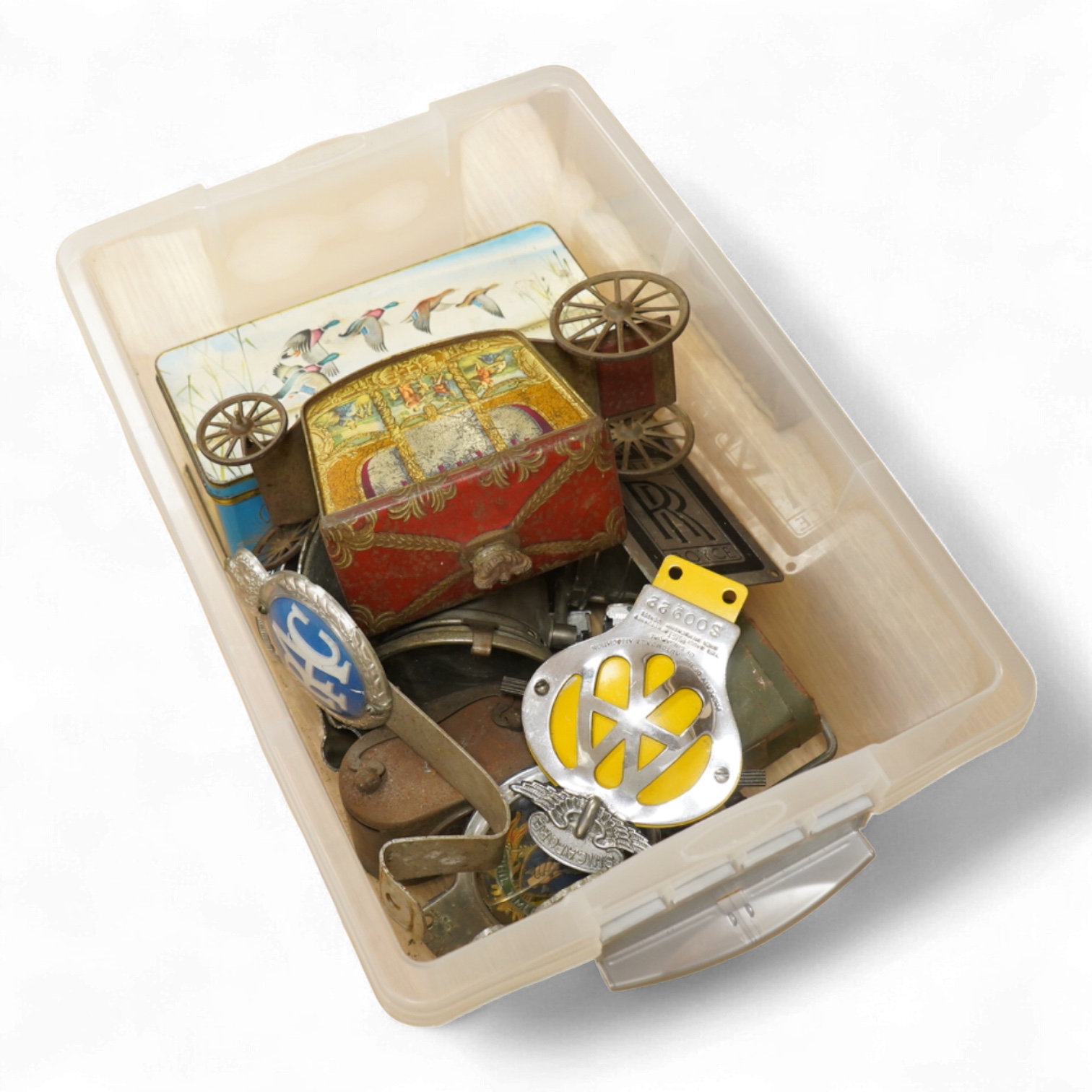 Automobilia items, including six mid-20th century car badges; AA, RAC, the Royal Sussex regiment, East Sussex, etc., together with a Smiths dashboard clock, a Rolls-Royce plaque, two early motoring lamps, a W&R Jacob & C